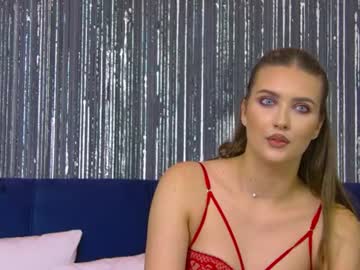 Lyla live cam video preview